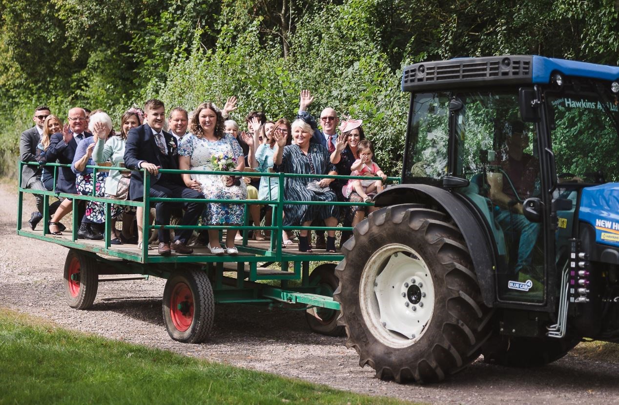 wedding-tractor-ride