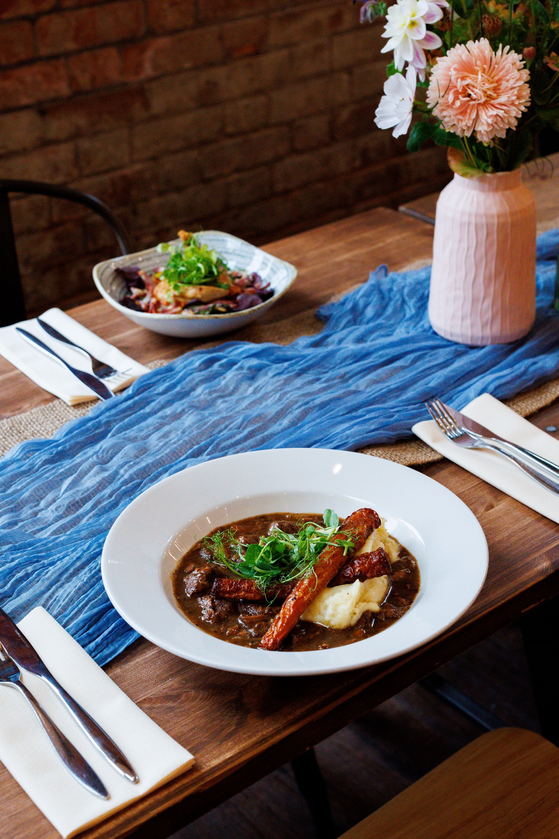 20240819_element_shep43956